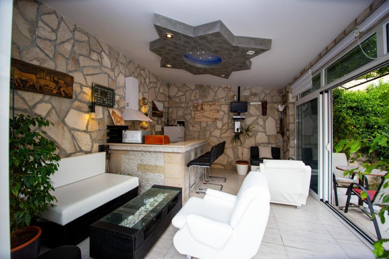 Mejic Apartments Kotor Bagian luar foto