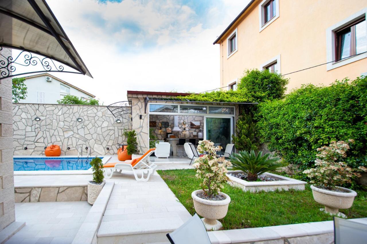 Mejic Apartments Kotor Bagian luar foto