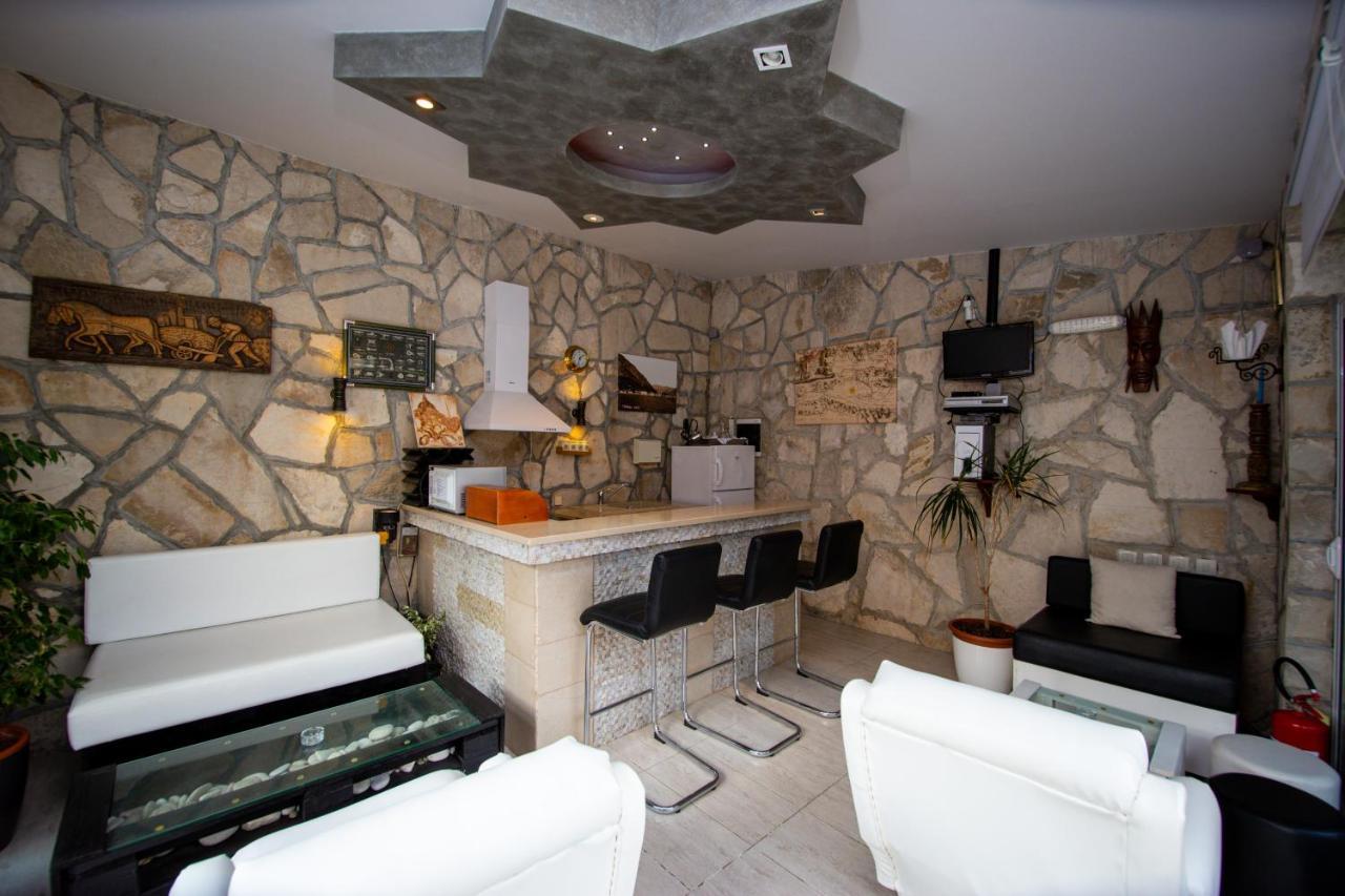 Mejic Apartments Kotor Bagian luar foto