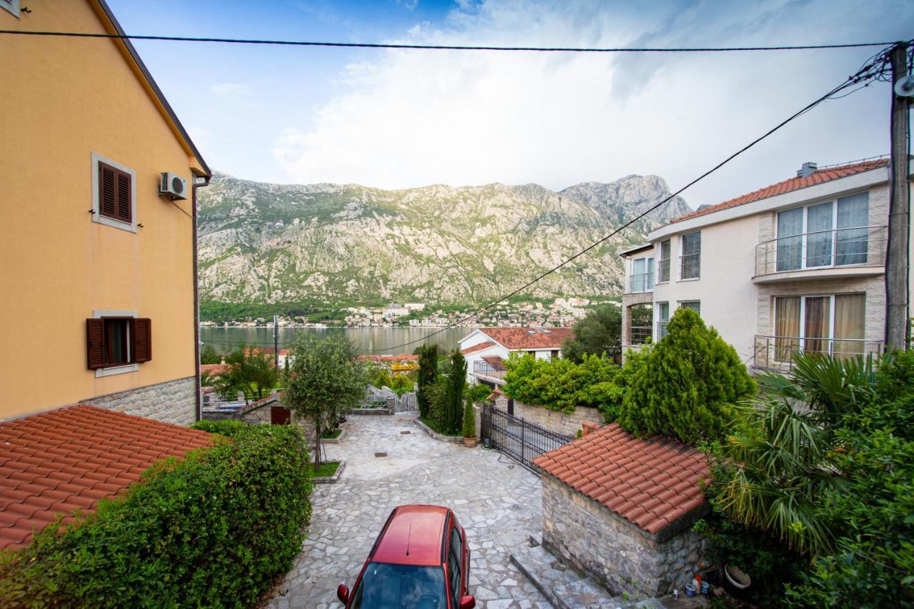 Mejic Apartments Kotor Bagian luar foto