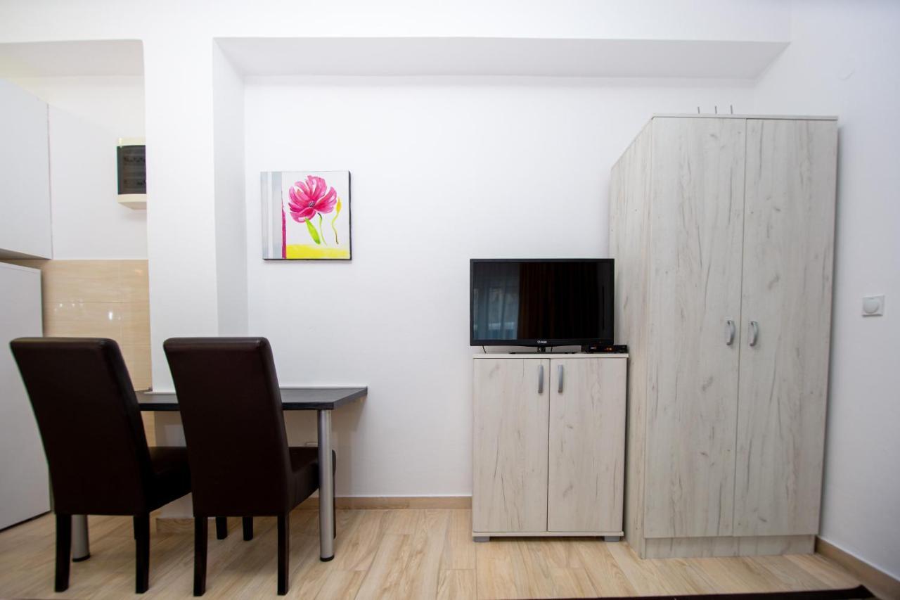 Mejic Apartments Kotor Bagian luar foto