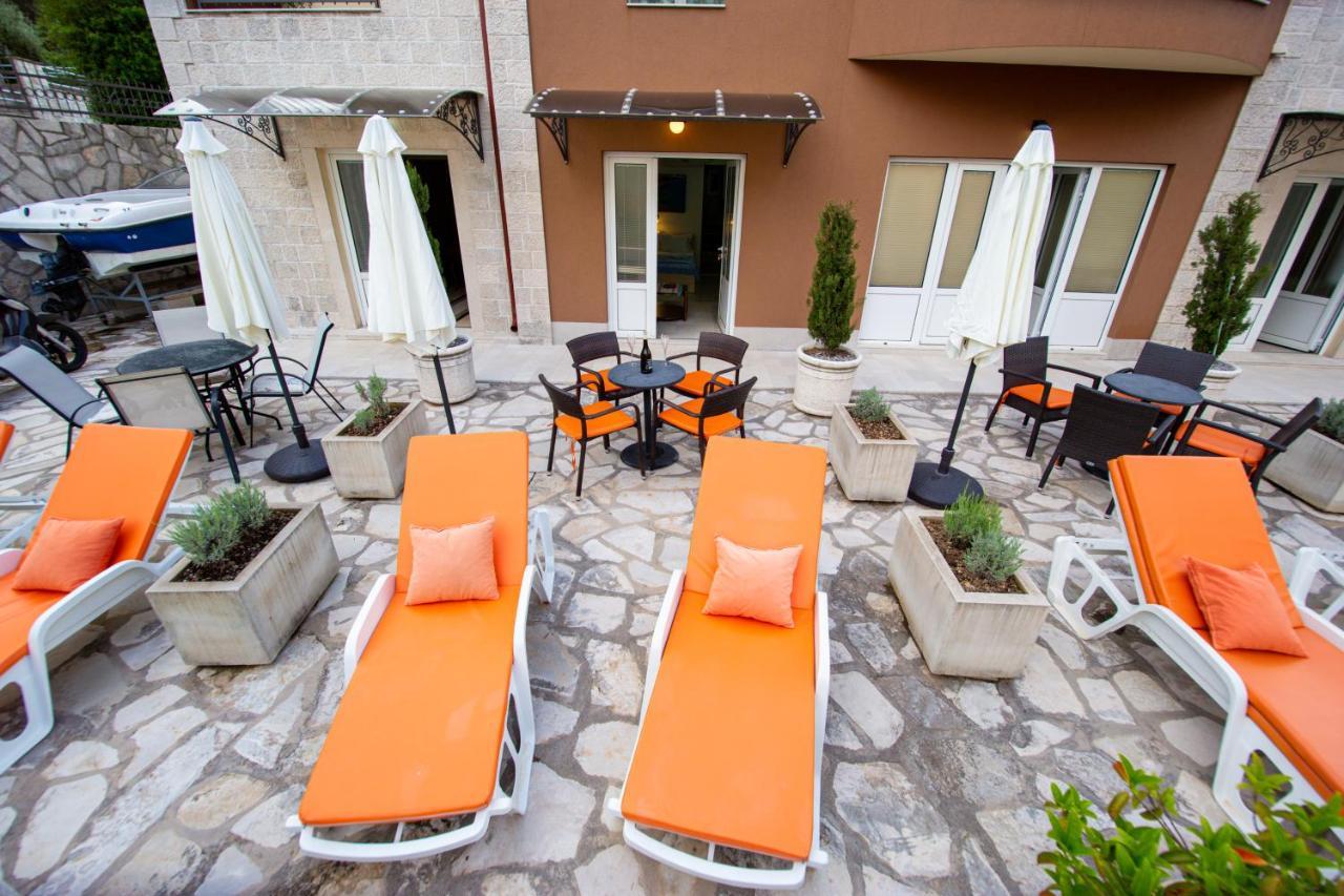 Mejic Apartments Kotor Bagian luar foto