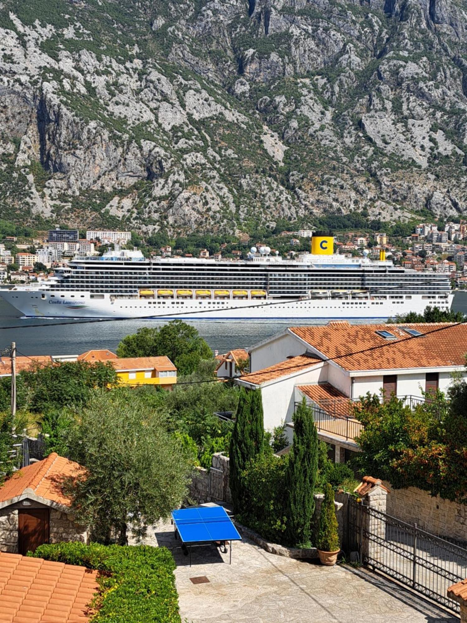 Mejic Apartments Kotor Bagian luar foto
